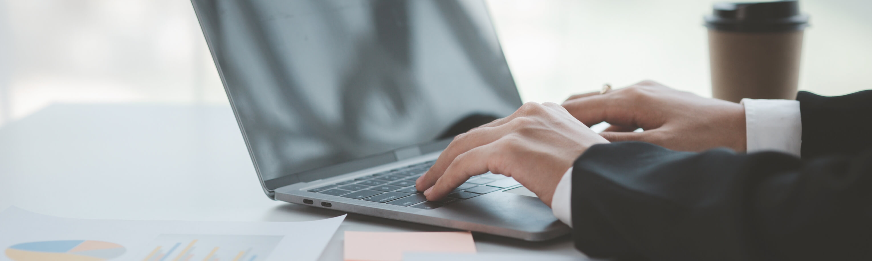 ザ・リードはWebマーケティングの戦略策定から実行まで一貫して支援できるWebマーケティングの専門会社です