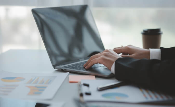 ザ・リードはWebマーケティングの戦略策定から実行まで一貫して支援できるWebマーケティングの専門会社です